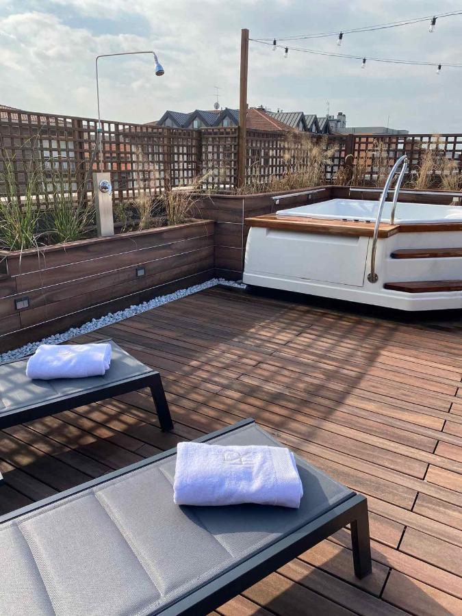 Ar Prestige Penthouse - Soho Appartement Bergamo Buitenkant foto