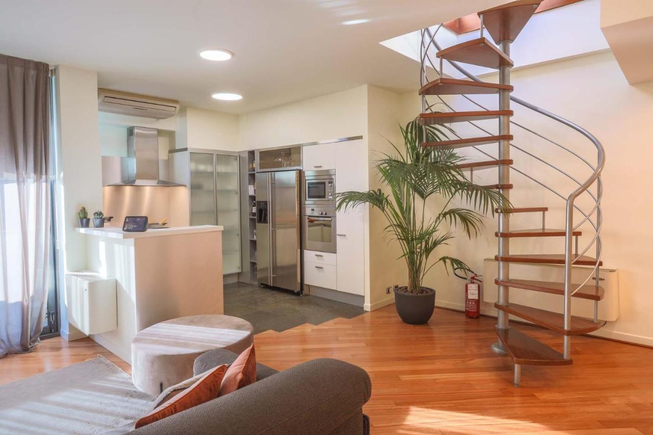 Ar Prestige Penthouse - Soho Appartement Bergamo Buitenkant foto